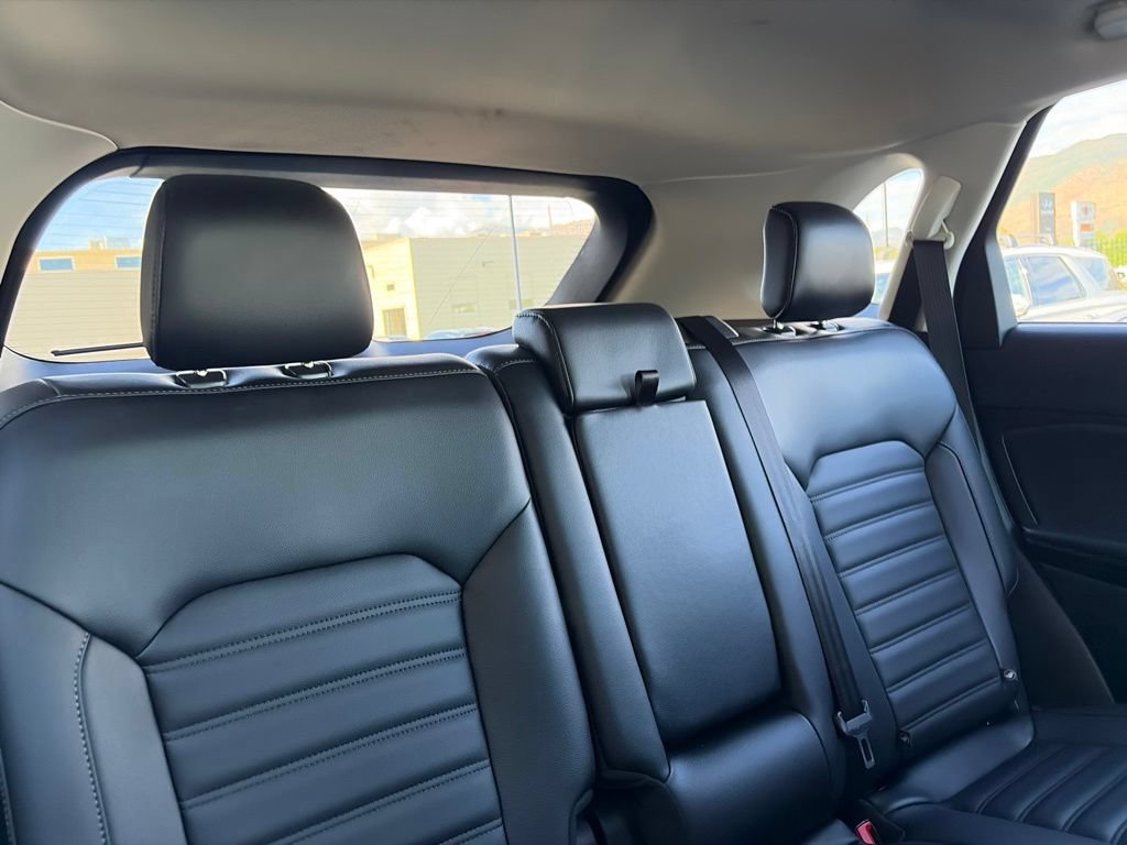Used 2019 Ford Edge SEL w/ Equipment Group 201A AWD/4WD image 31