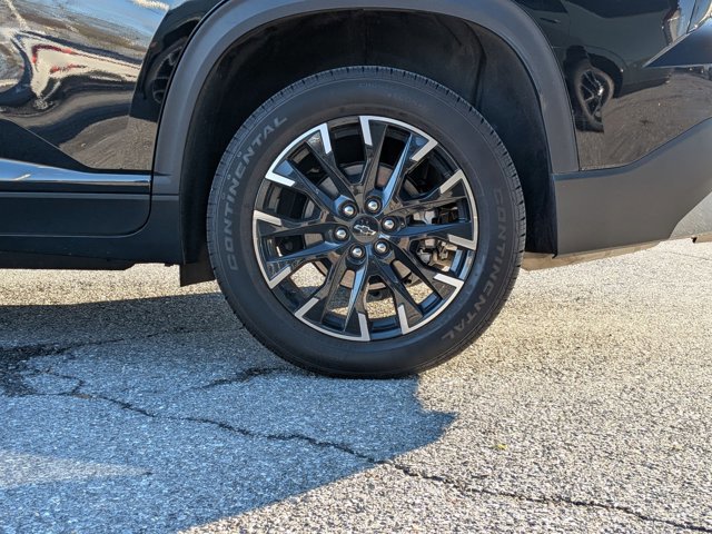 Used 2025 Chevrolet Traverse LT w/ Sun and Wheel Package image 15