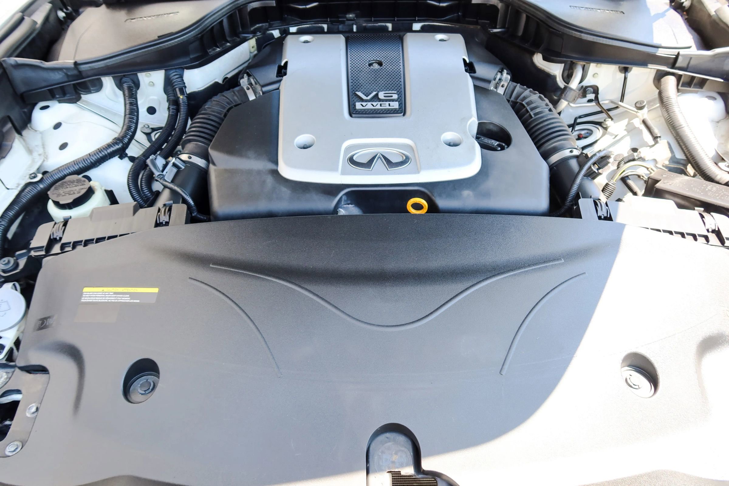Used 2015 INFINITI Q70 3.7 AWD/4WD image 27