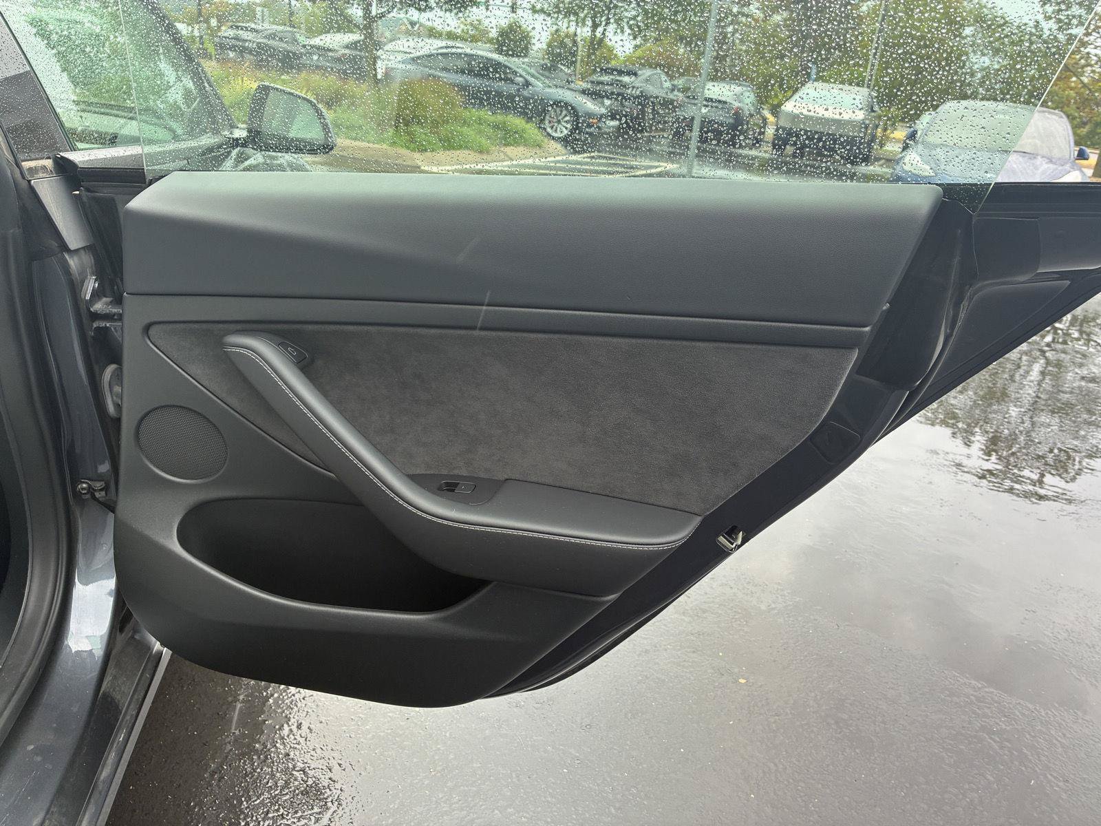 Used 2023 Tesla Model 3 Standard Range RWD image 8