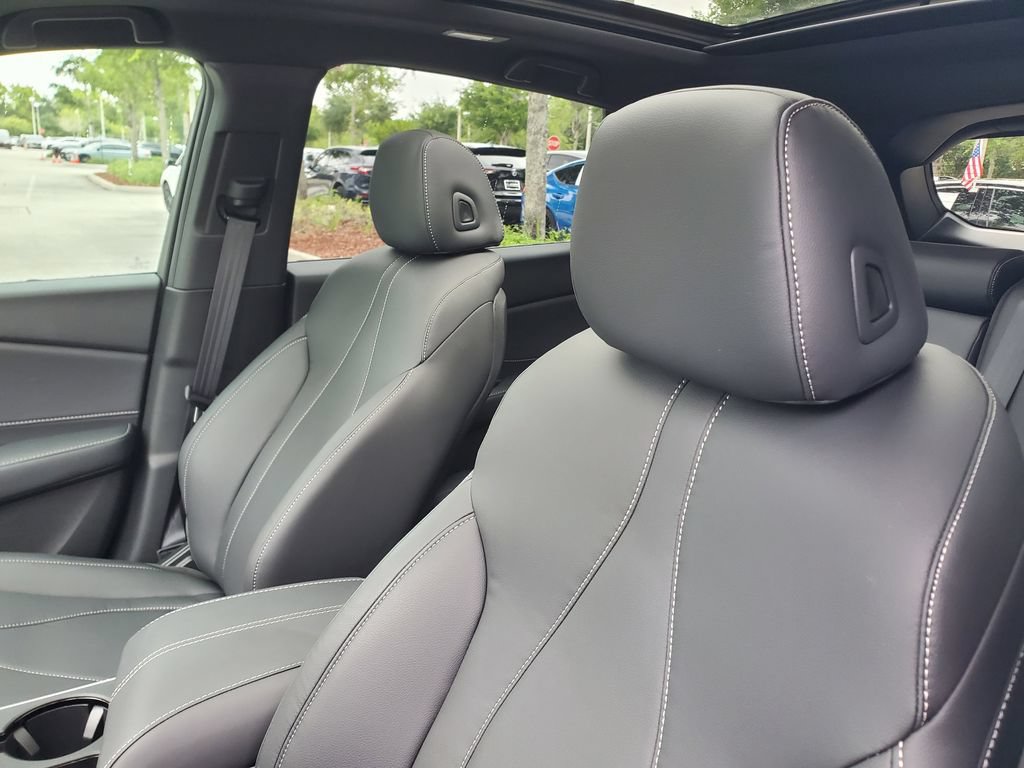 Used 2026 Acura RDX SH-AWD image 17