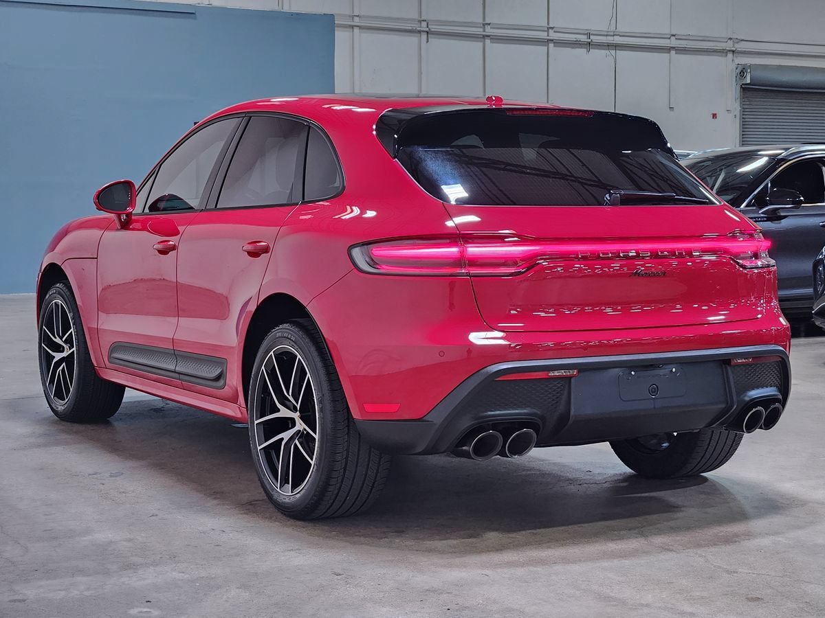 Used 2023 Porsche Macan AWD/4WD image 11
