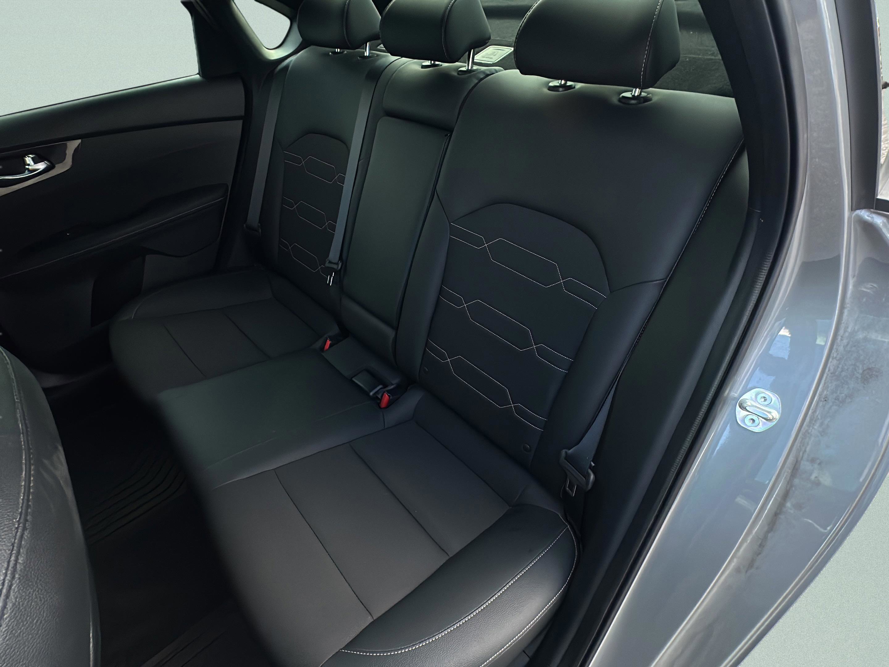 Certified 2024 Kia Forte GT-Line FWD image 9