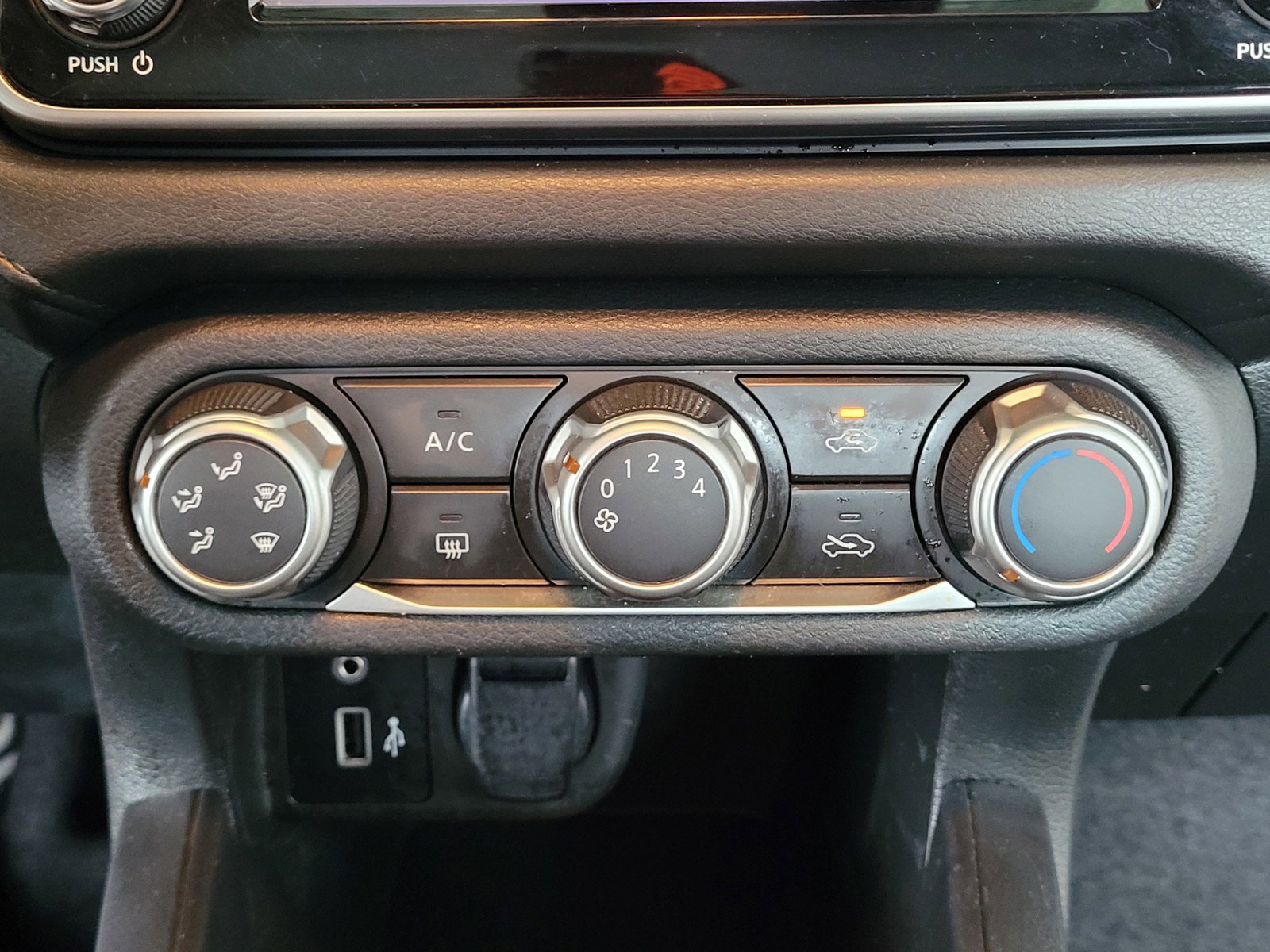 Used 2020 Nissan Versa S image 13