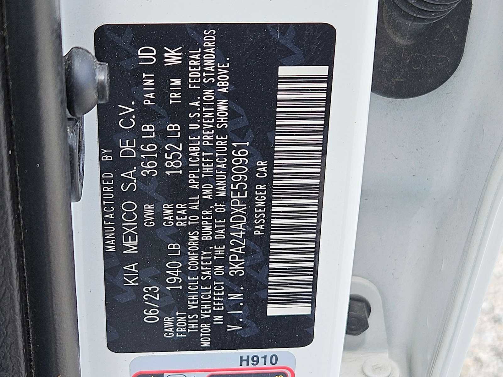 Used 2023 Kia Rio LX image 30