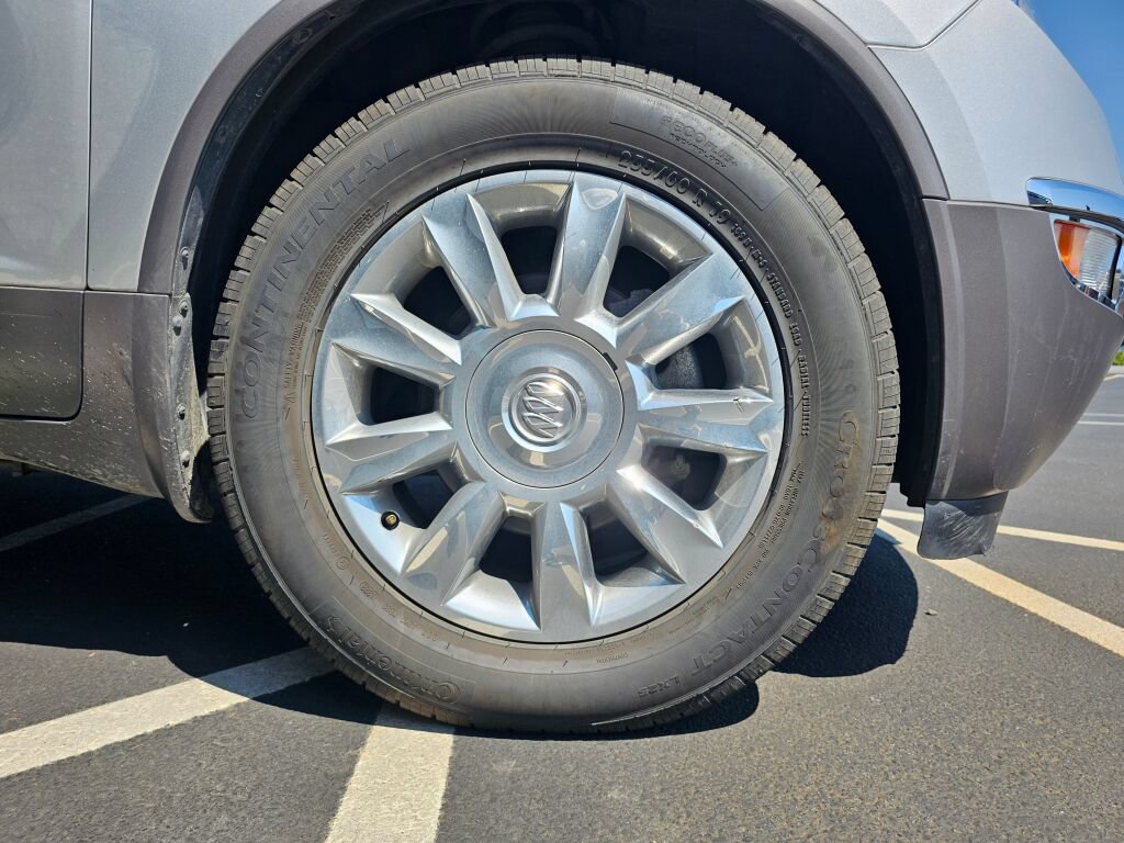 Used 2012 Buick Enclave Leather AWD/4WD image 9