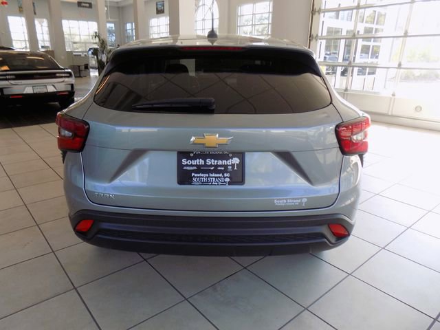 Used 2024 Chevrolet Trax LS FWD image 6