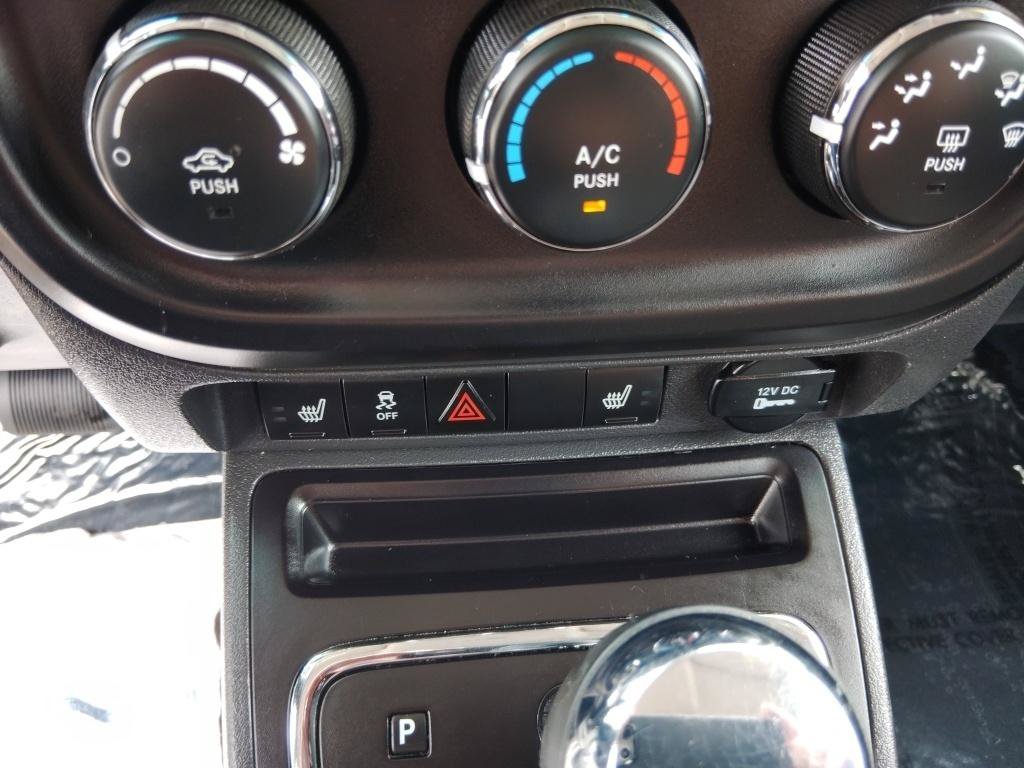 Used 2014 Jeep Patriot Latitude w/ Freedom Edition Package FWD image 19