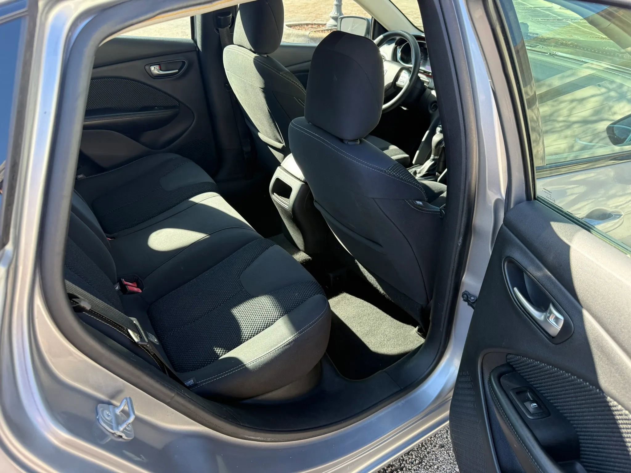 Used 2016 Dodge Dart SXT image 7