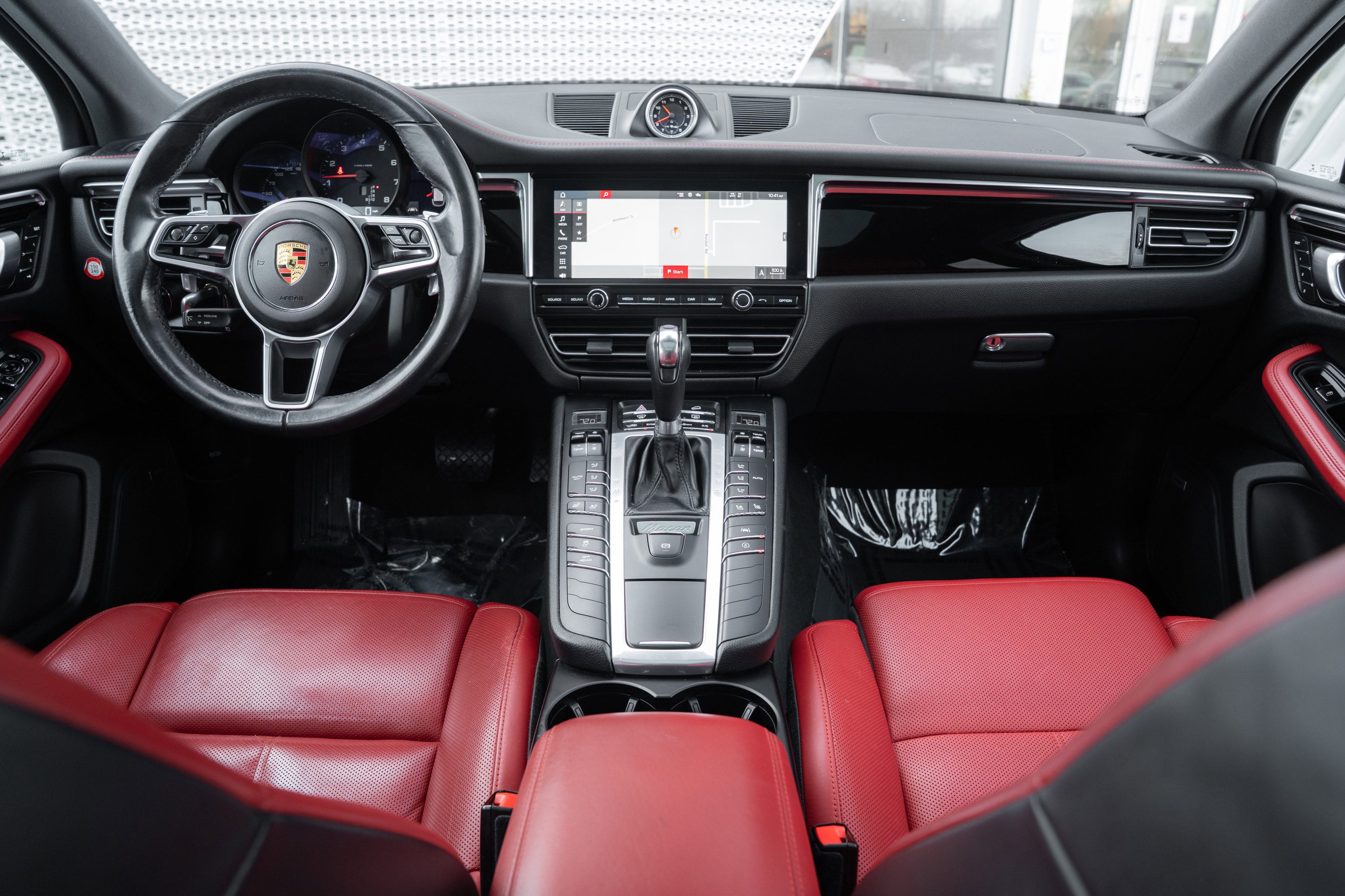 Used 2021 Porsche Macan image 8