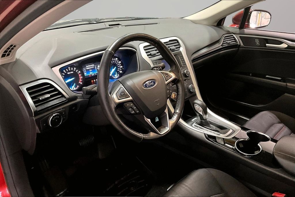 Used 2014 Ford Fusion SE w/ Equipment Group 201A image 15