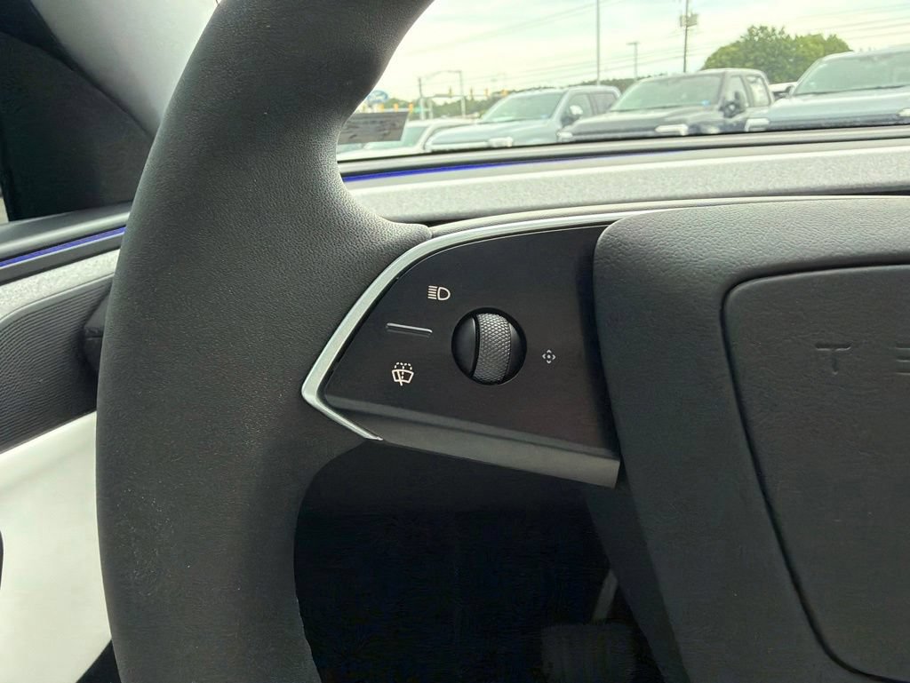 Used 2026 Tesla Model Y Long Range RWD image 26