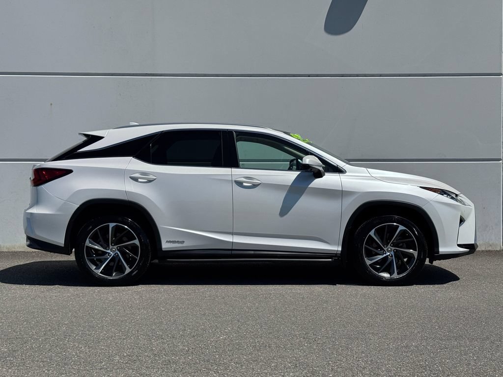 Used 2017 Lexus RX 450h AWD image 8