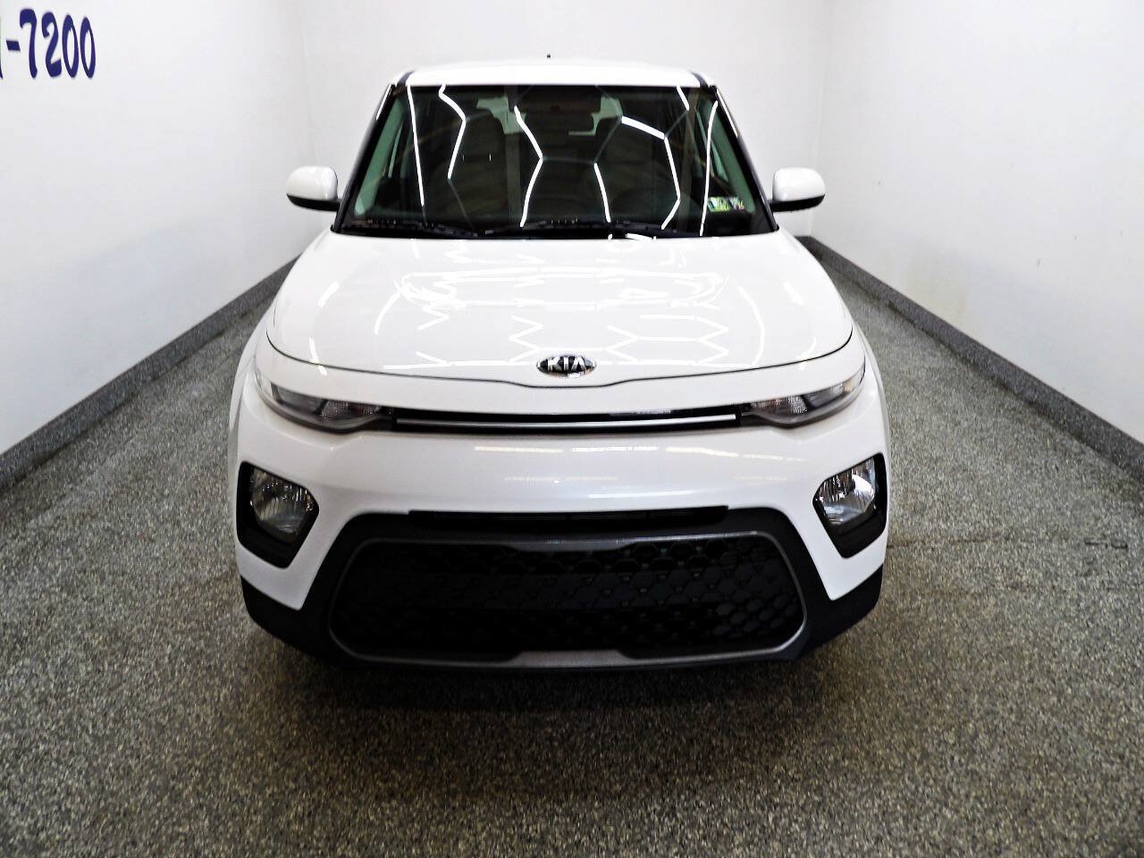 Used 2020 Kia Soul LX FWD image 2