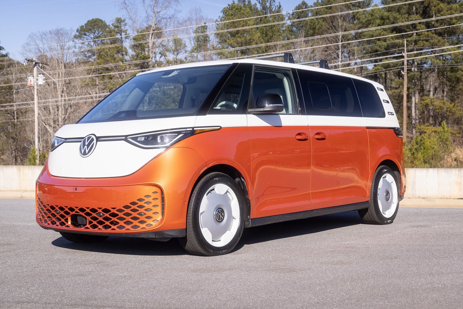 Used 2025 Volkswagen ID. Buzz 1st Edition AWD/4WD image 8