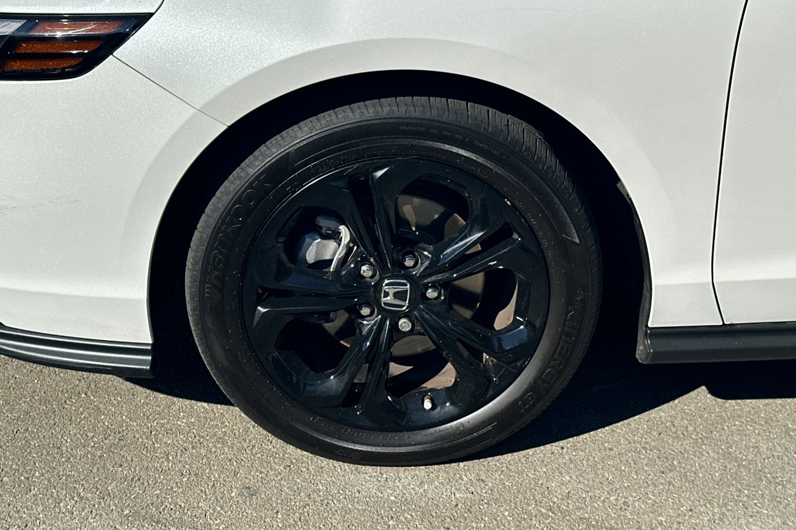 Used 2025 Honda Accord SE image 4