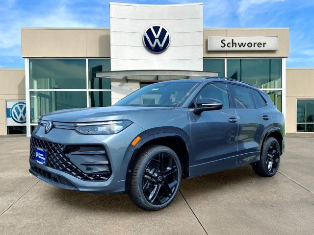 New 2026 Volkswagen Tiguan SE R-Line AWD/4WD image 2