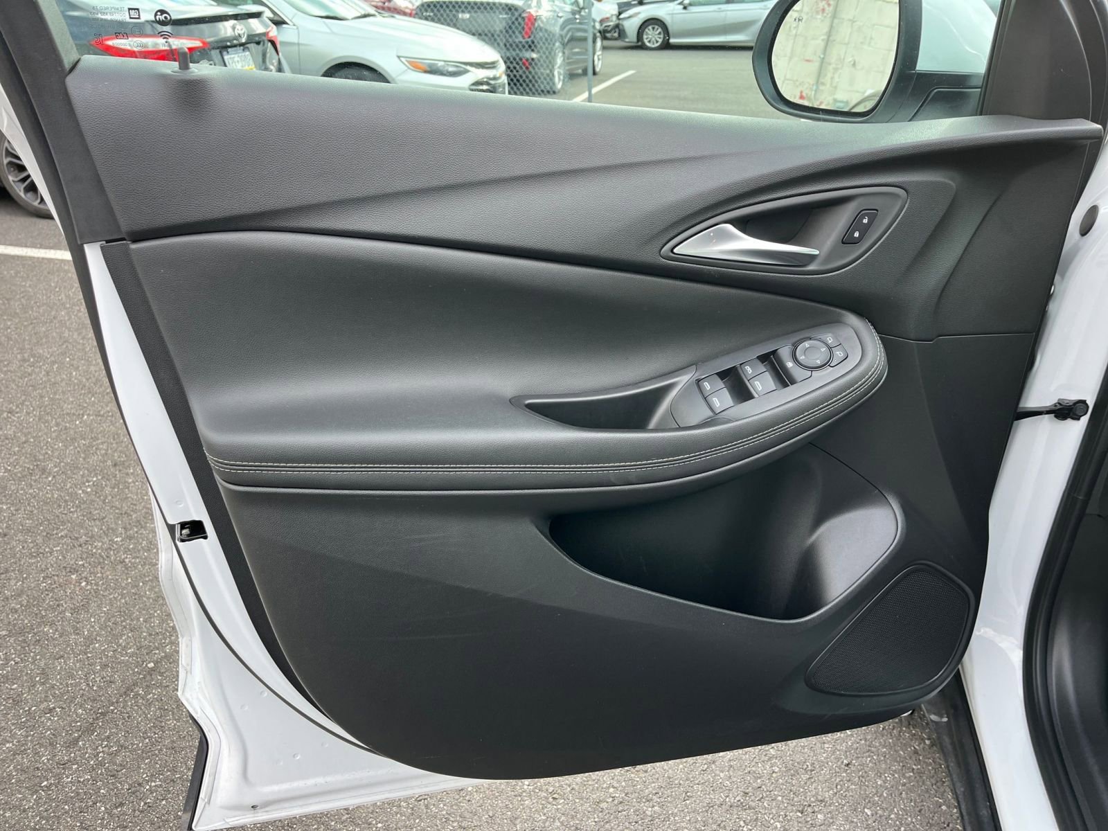 Used 2025 Buick Encore GX Preferred image 20