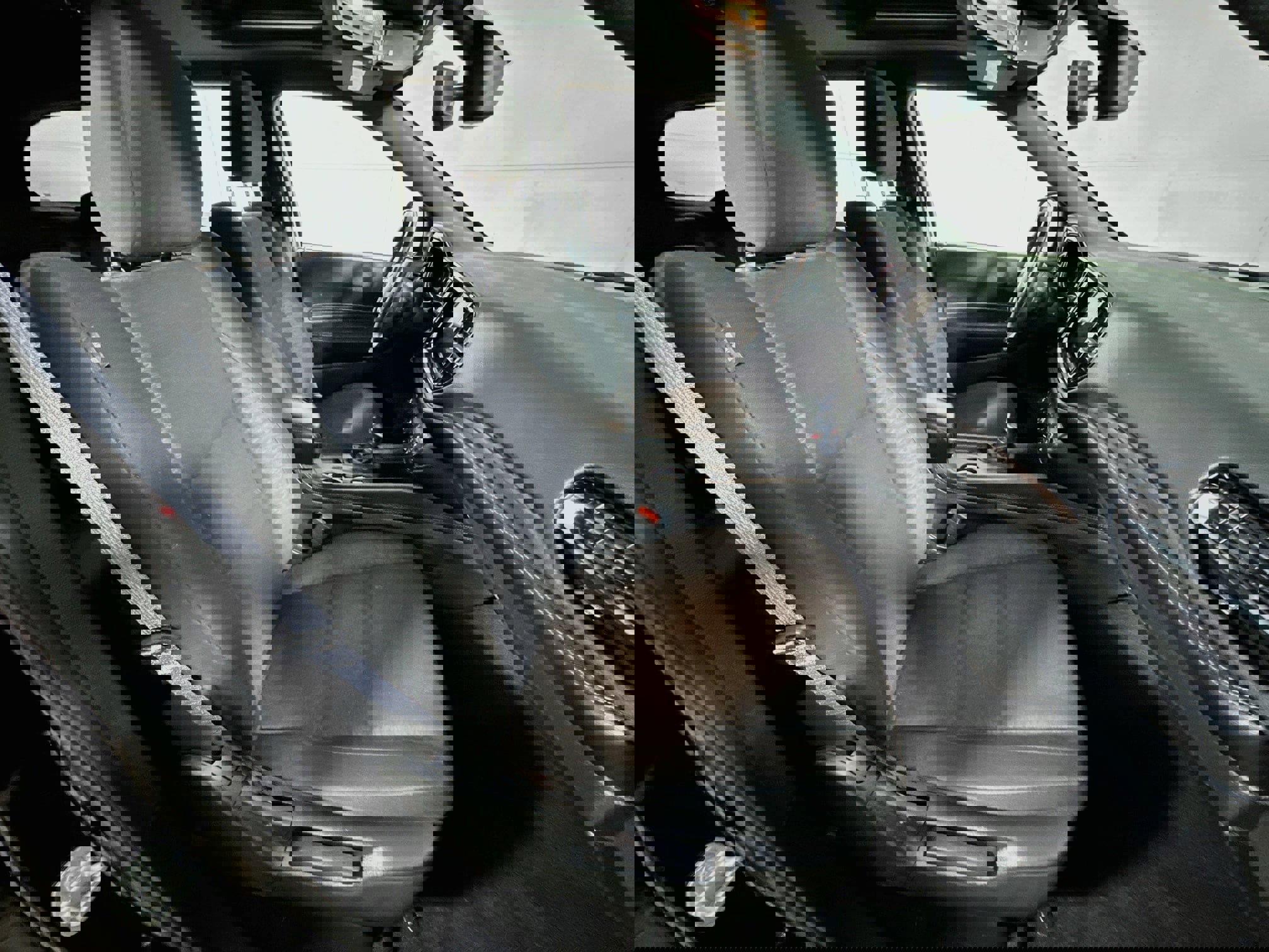 Used 2022 Dodge Durango SXT w/ Blacktop Package AWD/4WD image 26