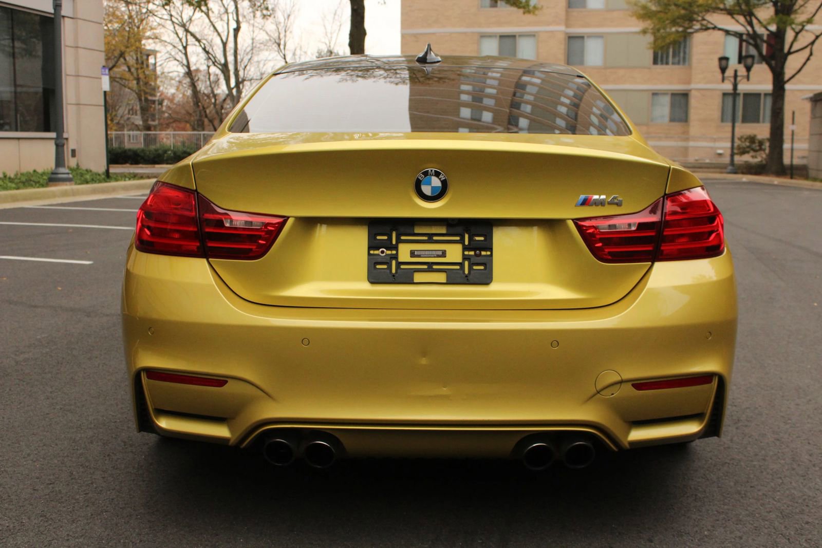 Used 2015 BMW M4 Coupe RWD image 11