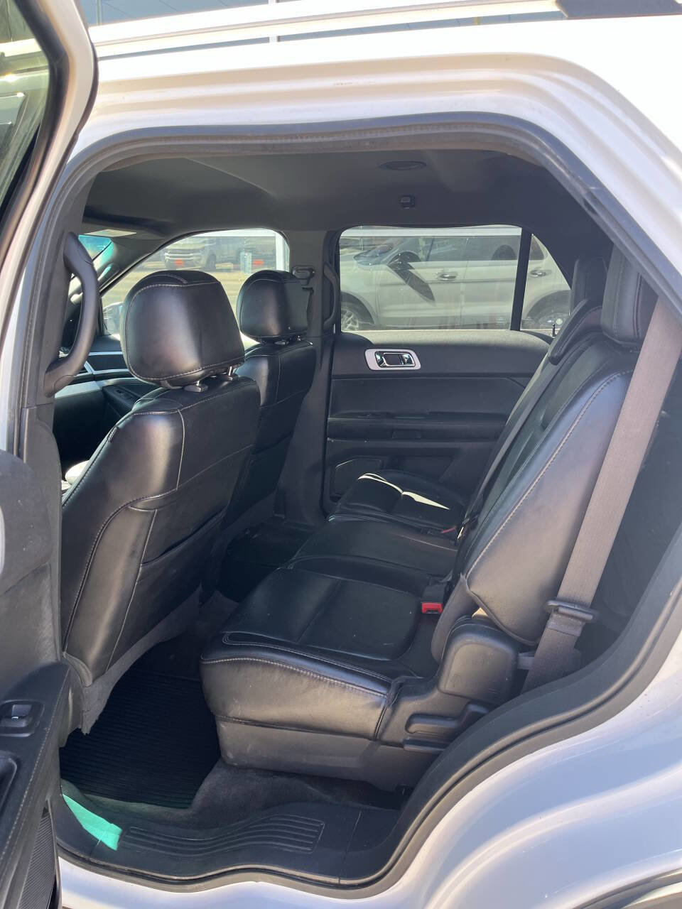 Used 2013 Ford Explorer XLT image 4