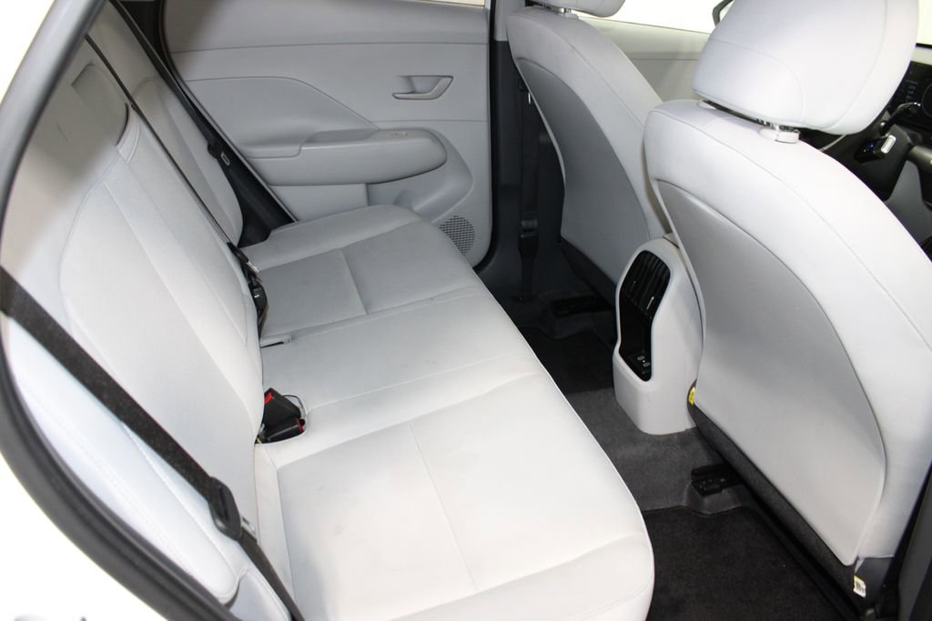 Used 2024 Hyundai Kona SEL w/ Convenience Package image 23