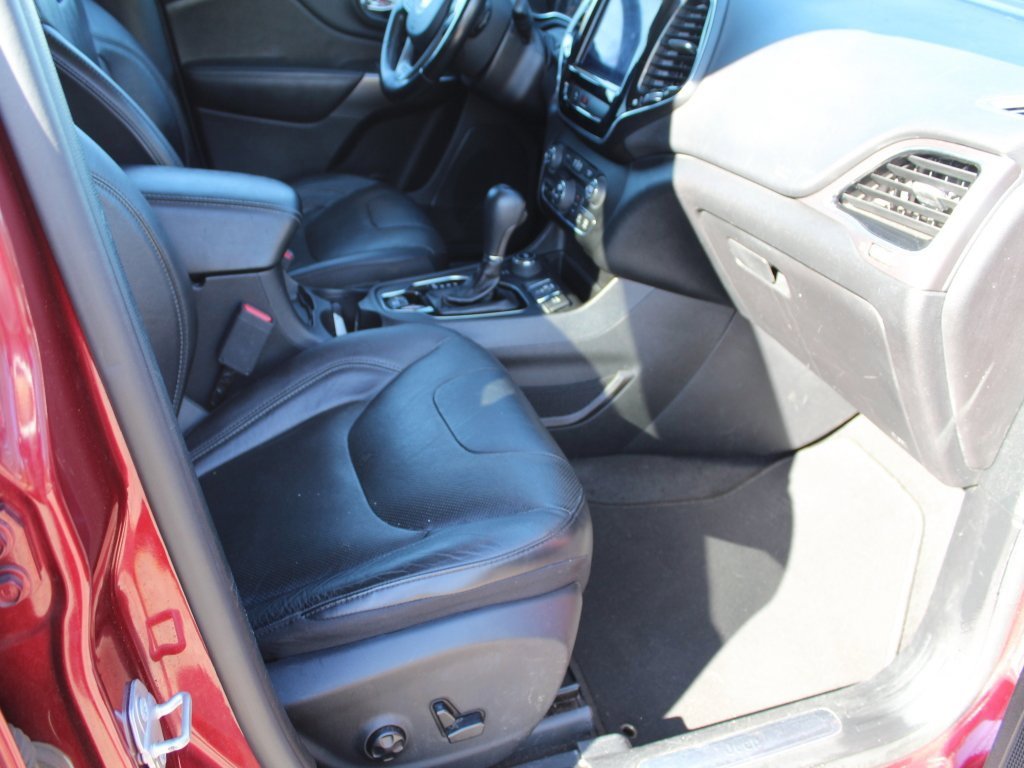 Used 2020 Jeep Cherokee Limited image 14