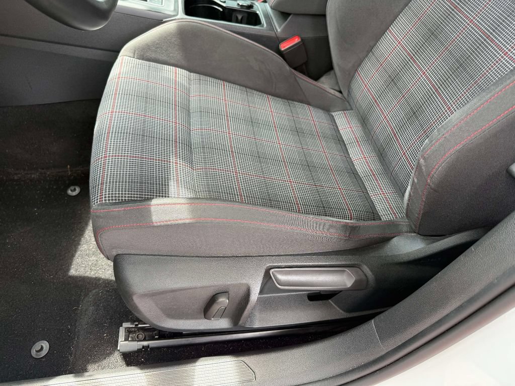 Used 2022 Volkswagen GTI S FWD image 15