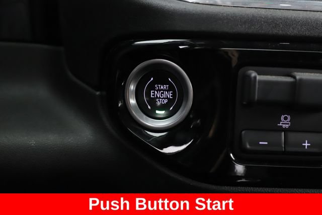 Used 2023 GMC Sierra 1500 SLT AWD/4WD image 23