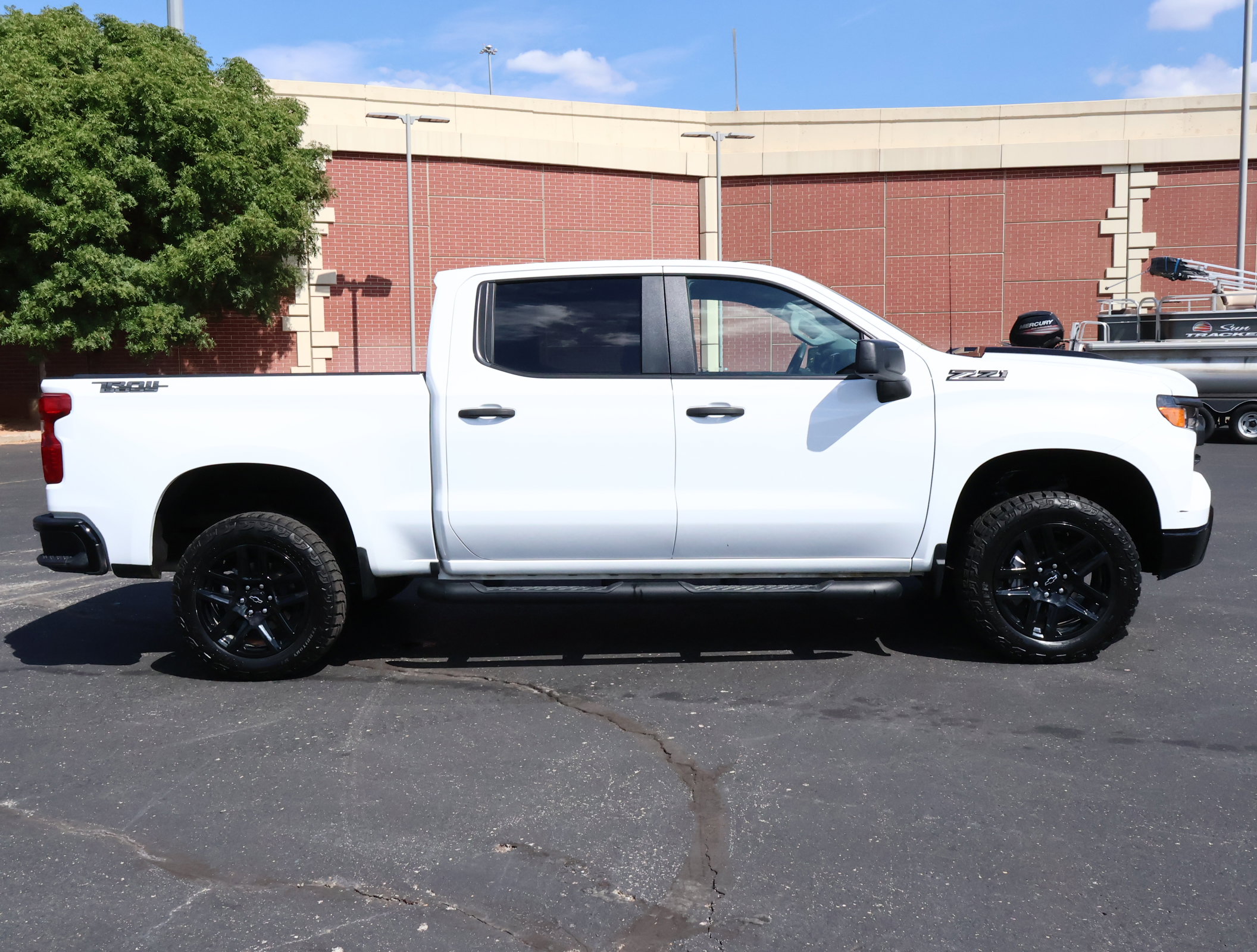 Certified 2024 Chevrolet Silverado 1500 Custom Trail Boss w/ Dark Appearance Package image 31
