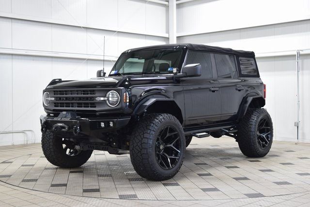 Used 2022 Ford Bronco 4-Door image 3