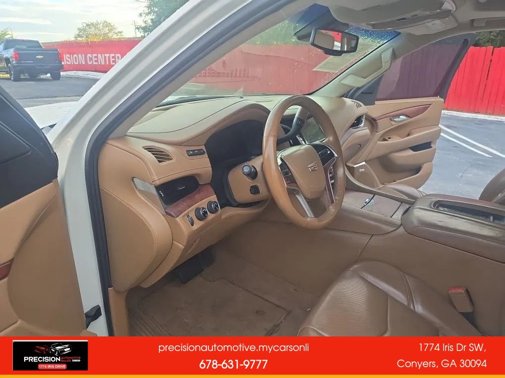 Used 2015 Cadillac Escalade Platinum image 16