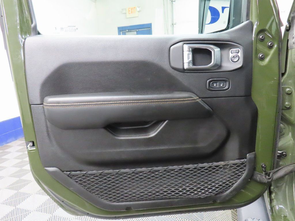 Used 2024 Jeep Wrangler Unlimited Sahara w/ Technology Group image 51