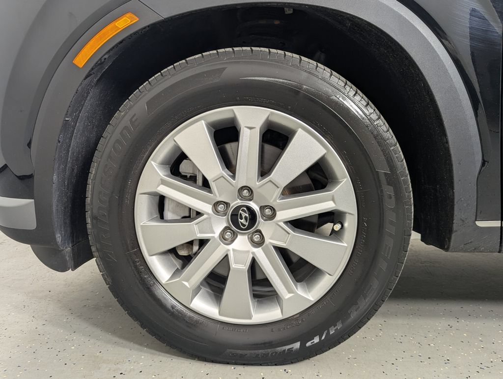 Used 2023 Hyundai Palisade SEL FWD image 11