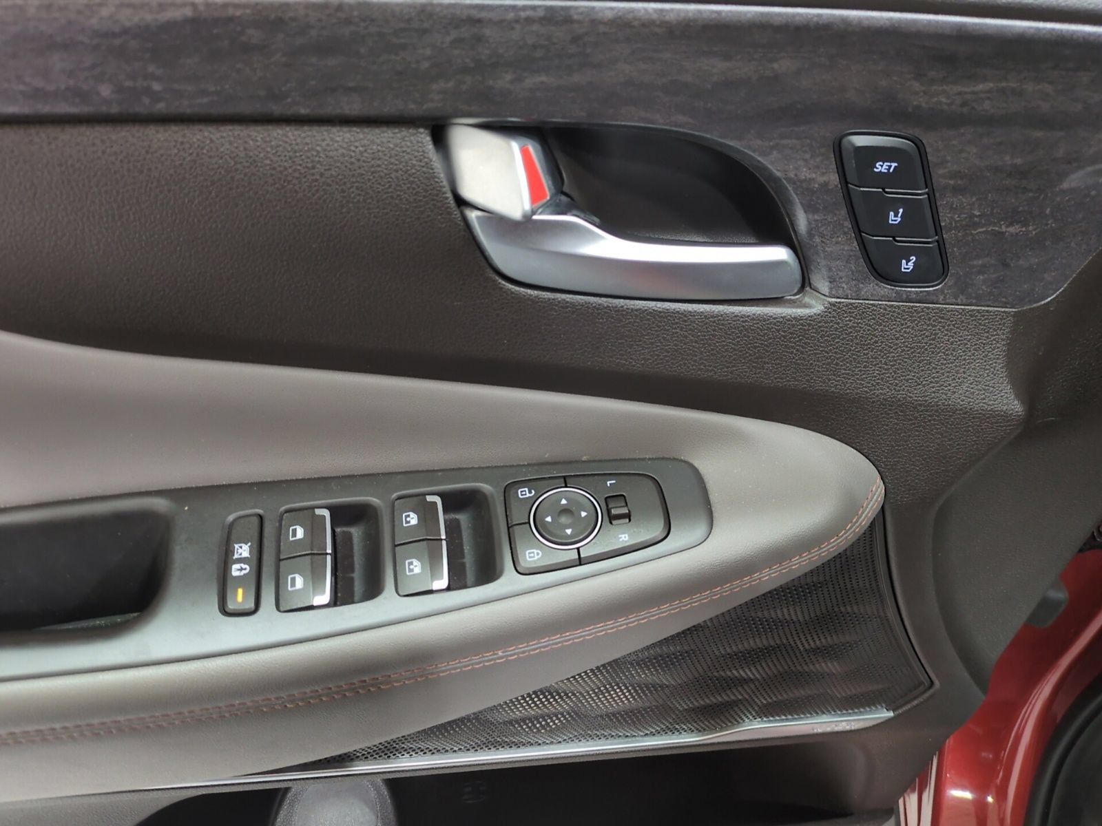Used 2019 Hyundai Santa Fe AWD image 17