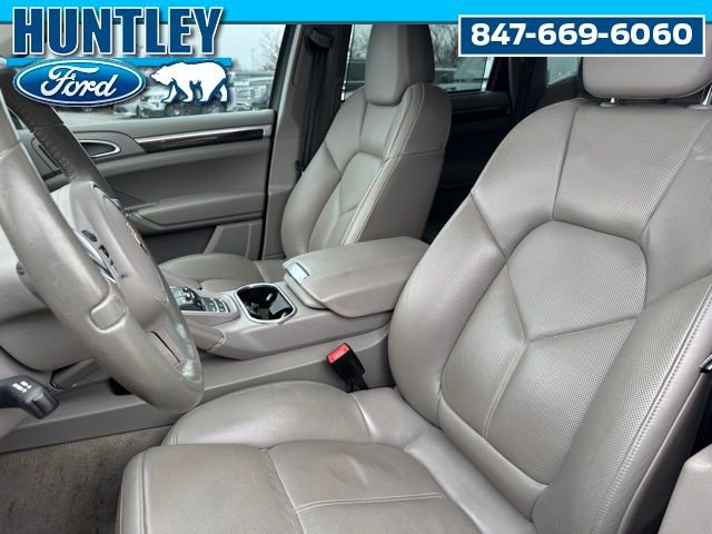 Used 2011 Porsche Cayenne S AWD/4WD image 17