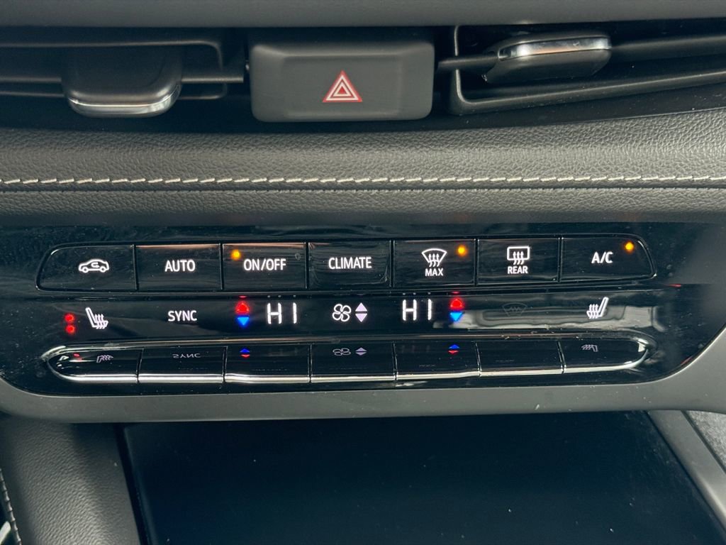 Used 2022 Buick Envision Preferred image 17