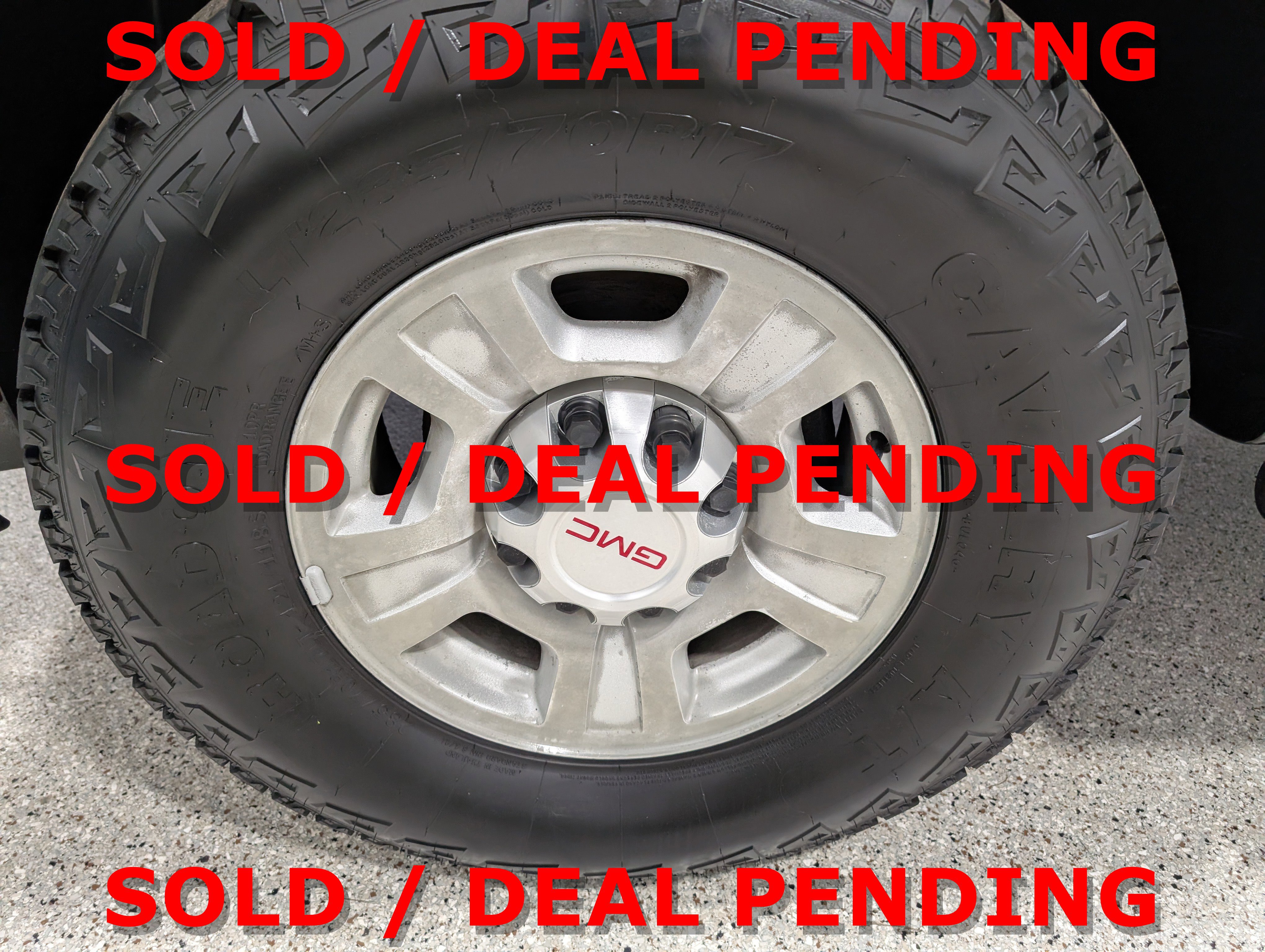 Used 2009 GMC Sierra 2500 SLT w/ SLT Convenience Package image 12