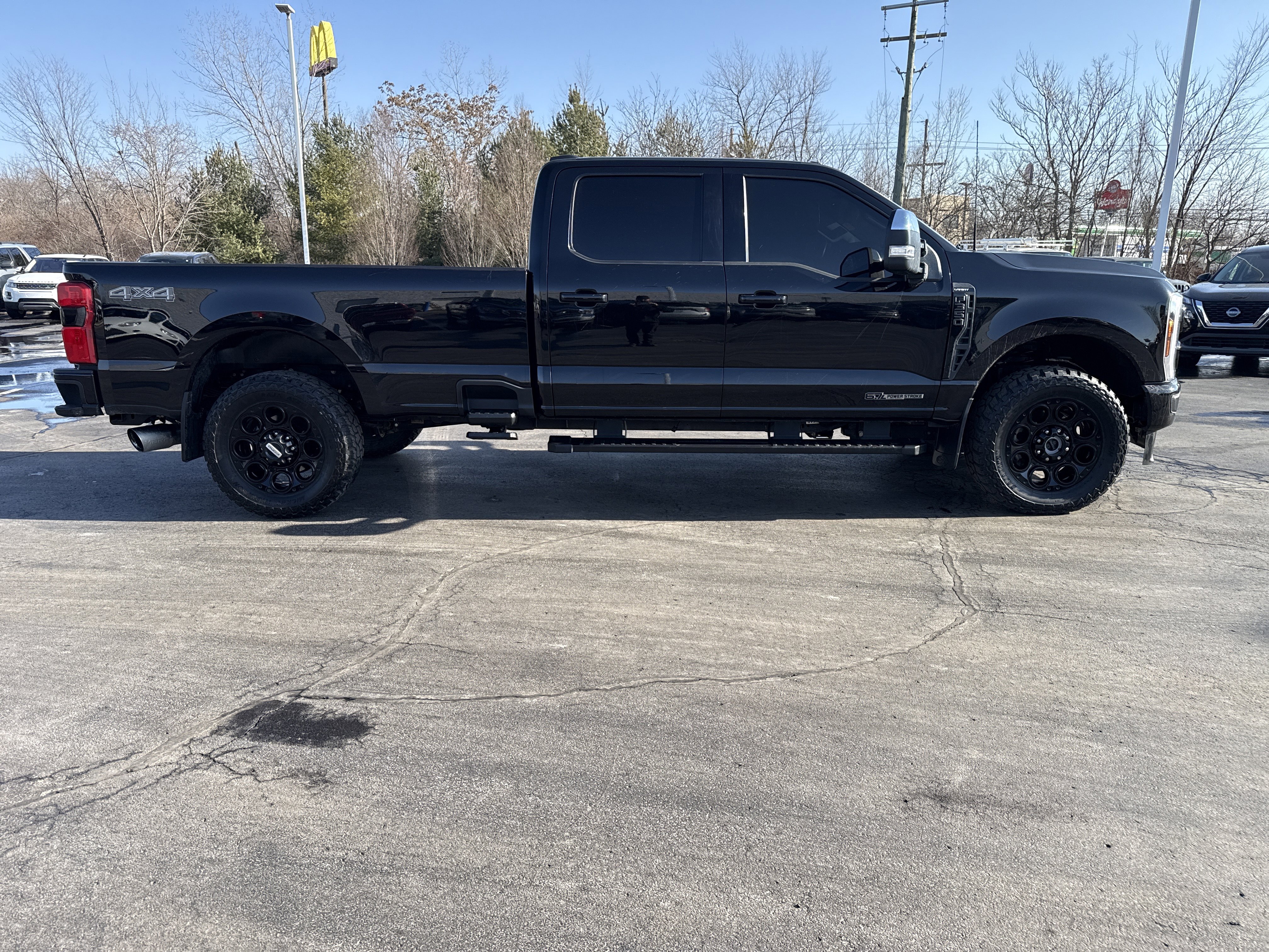 Used 2024 Ford F350 Lariat w/ Black Appearance Package image 11