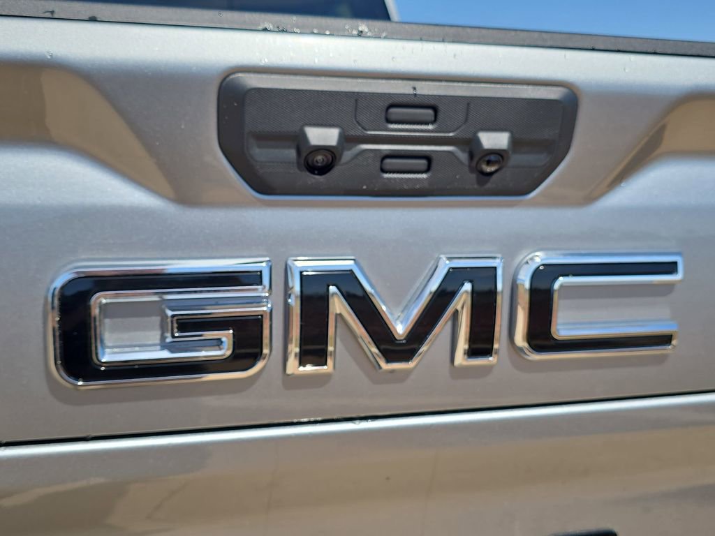 New 2026 GMC Sierra 2500 AT4 w/ AT4 Premium Plus Package AWD/4WD image 14