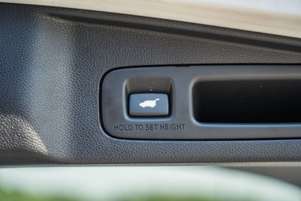 Used 2021 Honda CR-V Touring image 10