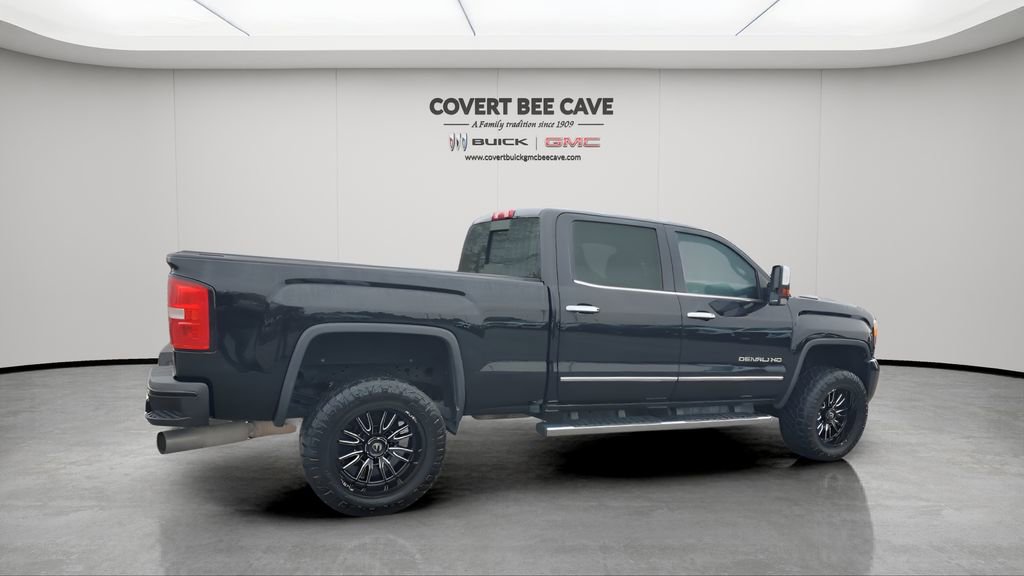 Used 2019 GMC Sierra 2500 Denali w/ Duramax Plus Package image 10