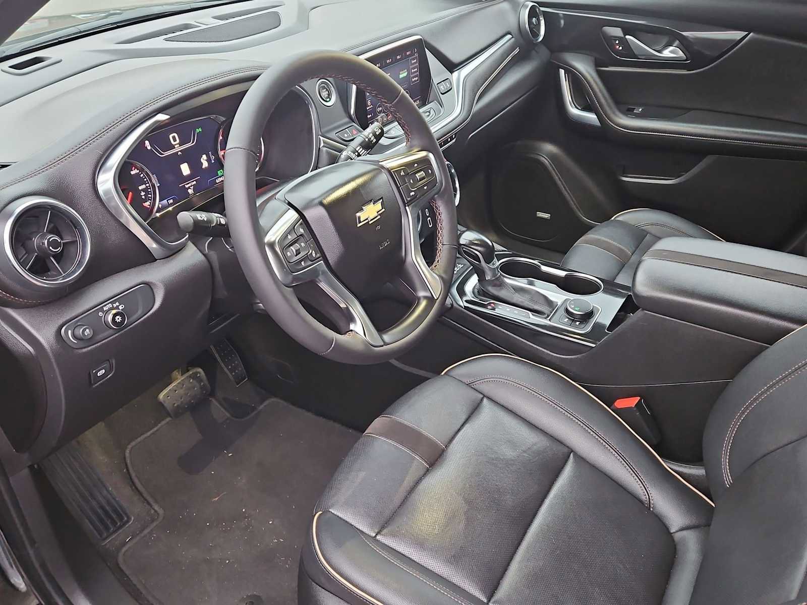 Certified 2022 Chevrolet Blazer Premier w/ Enhanced Convenience Package image 10