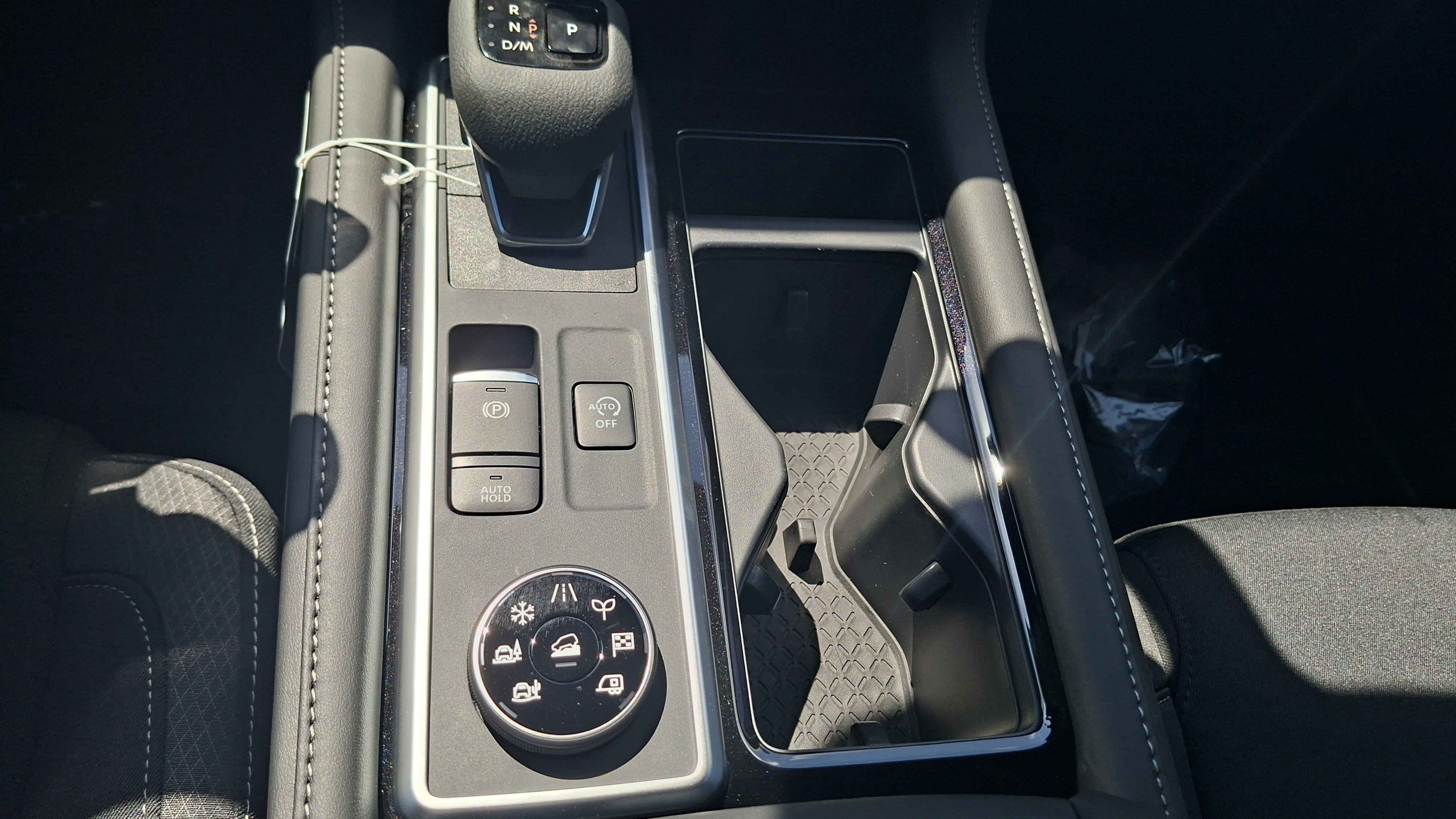 New 2026 Nissan Pathfinder SV image 11