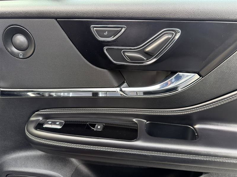 Used 2021 Lincoln Corsair Reserve AWD/4WD image 15