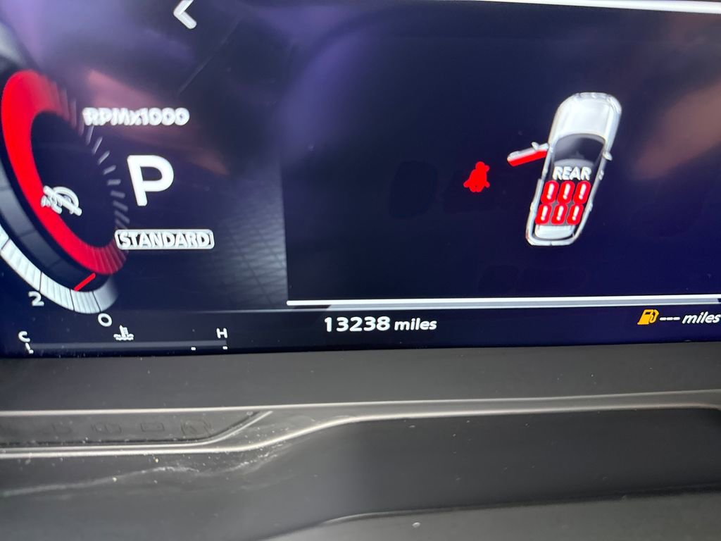 Used 2024 Nissan Pathfinder Platinum w/ Cargo Package image 20