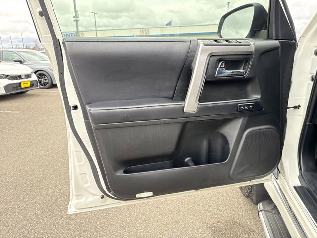 Used 2018 Toyota 4Runner SR5 image 18
