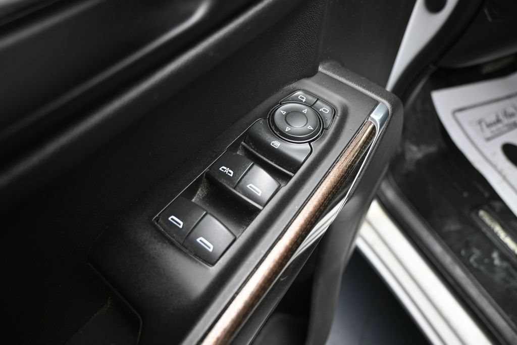 Used 2019 Chevrolet Silverado 1500 LT w/ All-Star Edition AWD/4WD image 12