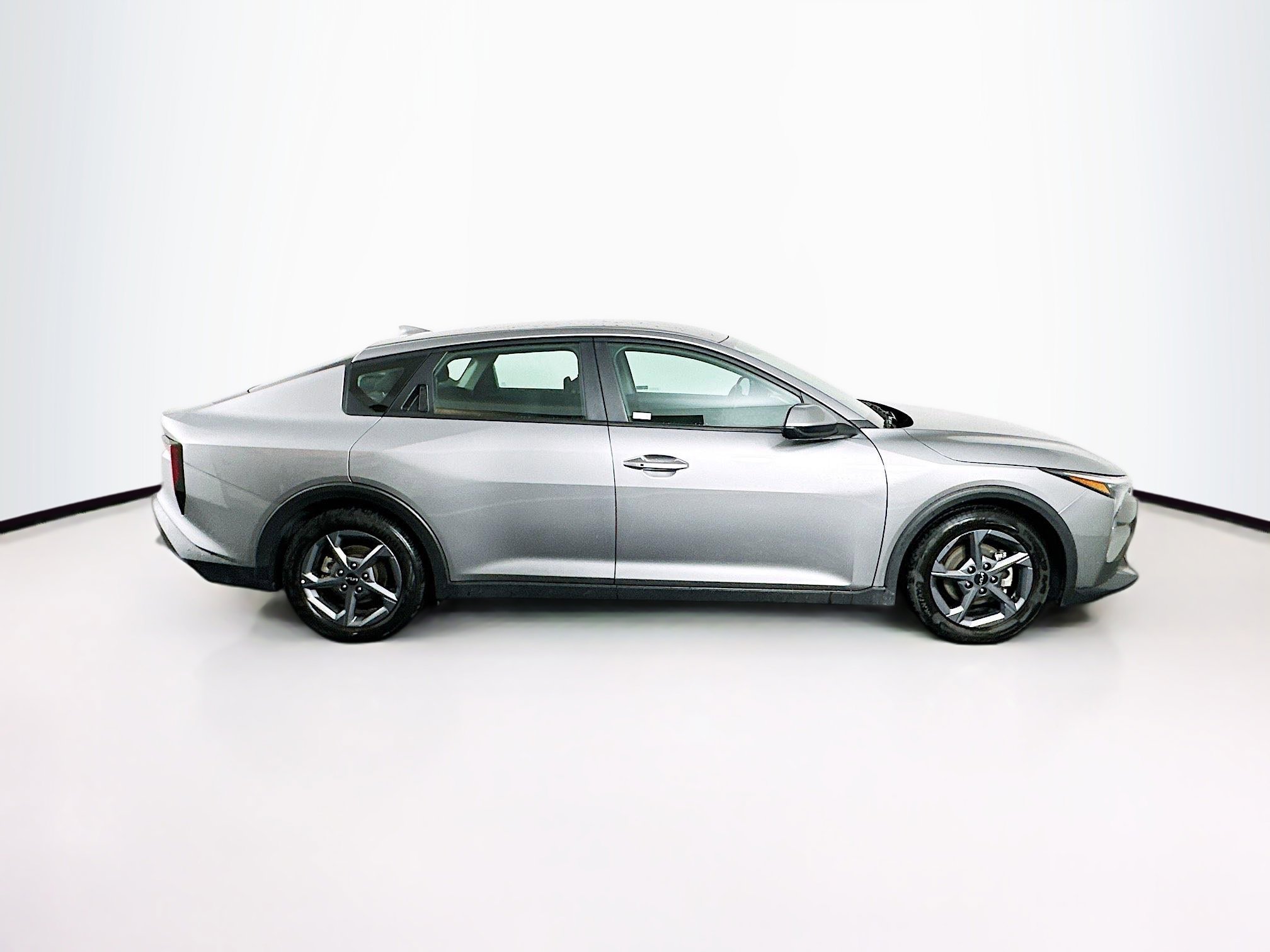 Used 2025 Kia K4 LXS image 10