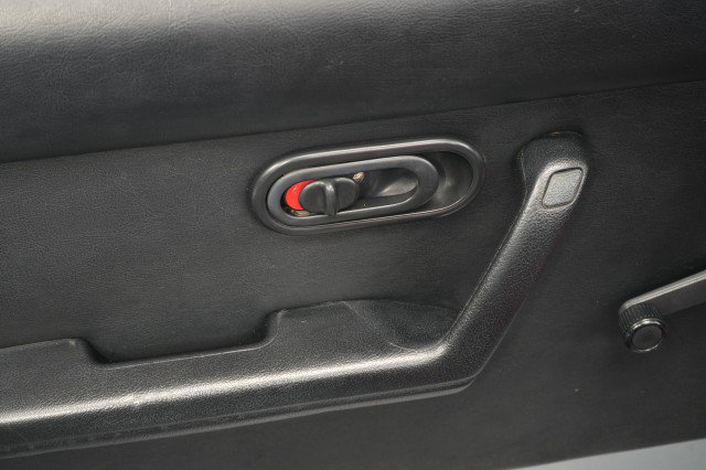 Used 1990 MAZDA MX-5 Miata RWD image 34